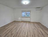 Eladó családi ház Pécs 78 900 000 Ft