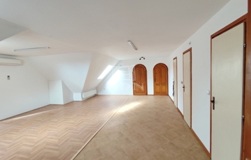 Kiadó iroda/üzlethelyiség