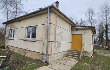 Eladó családi ház