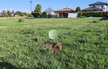 Eladó telek/földterület