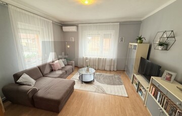 Eladó családi ház