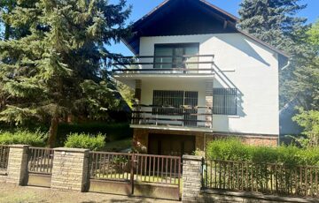 Eladó családi ház