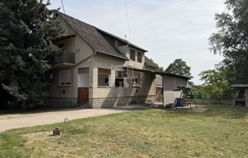 Eladó családi ház