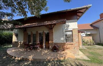 Eladó családi ház