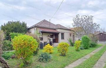 Eladó családi ház