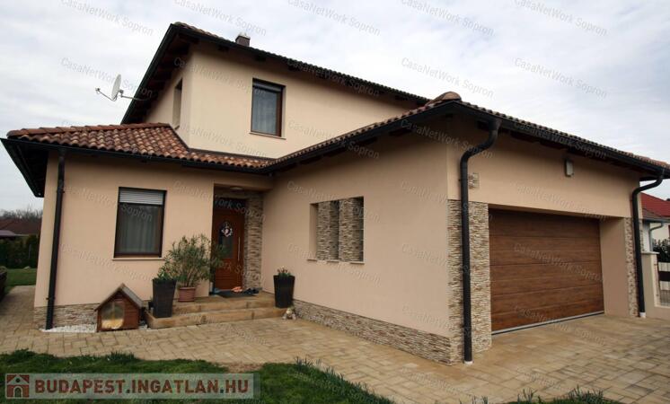 Nagycenken csendes helyen mediterrán stílusú ház eladó                                 