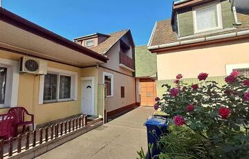 Eladó családi ház