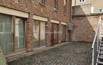 Eladó iroda/üzlethelyiség