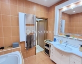 Eladó családi ház Nagykozár 140 000 000 Ft