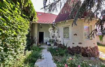 Eladó családi ház