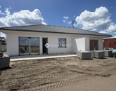 Eladó családi ház Nyáregyháza 79 900 000 Ft