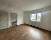 Eladó családi ház Tatabánya 105 000 000 Ft