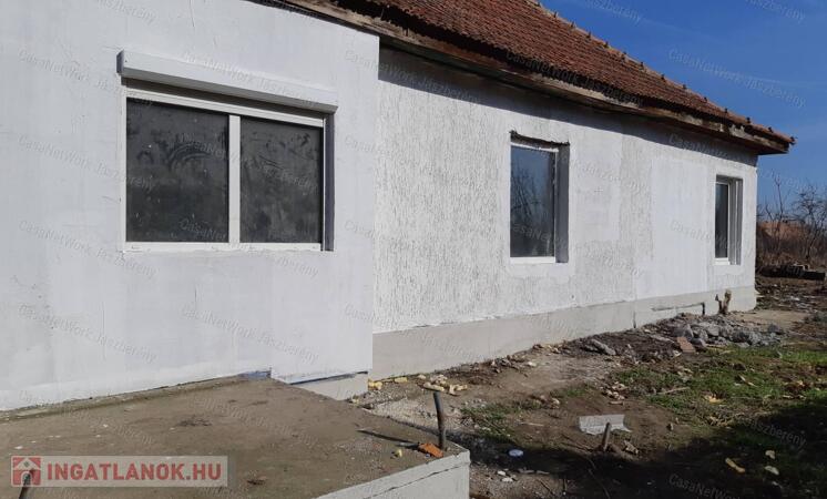 Erk községben felújítás alatt álló, 81 nm-es családi ház eladó!