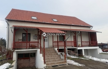 Eladó családi ház
