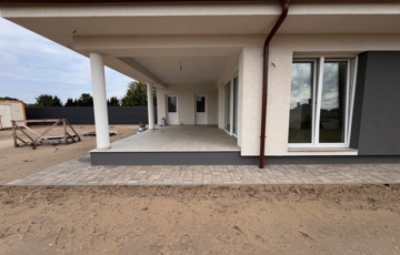 Eladó családi ház