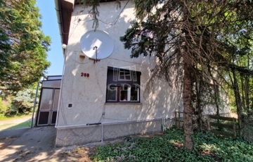 Eladó családi ház