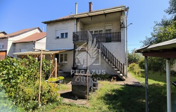 Eladó családi ház