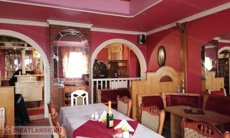 Otthont és biztos jövedelmet nyújtó több szintes ház Eladó Tatabányán!