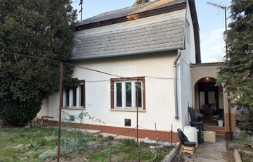 Eladó családi ház