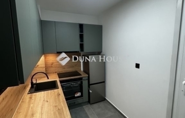 Eladó lakás