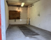 Eladó garázs Pécs 7 290 000 Ft