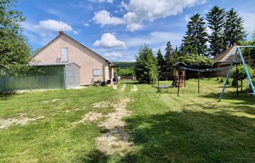 Eladó családi ház