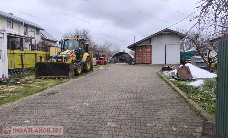 Szolnok-Szandaszőlősi telephely eladó!