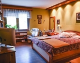 Eladó családi ház Pécs 170 000 000 Ft