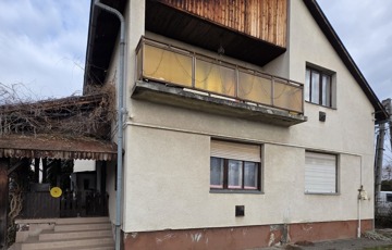 Eladó családi ház