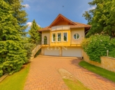 Eladó családi ház Szentendre 299 000 000 Ft