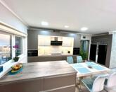 Eladó családi ház Környe 220 000 000 Ft