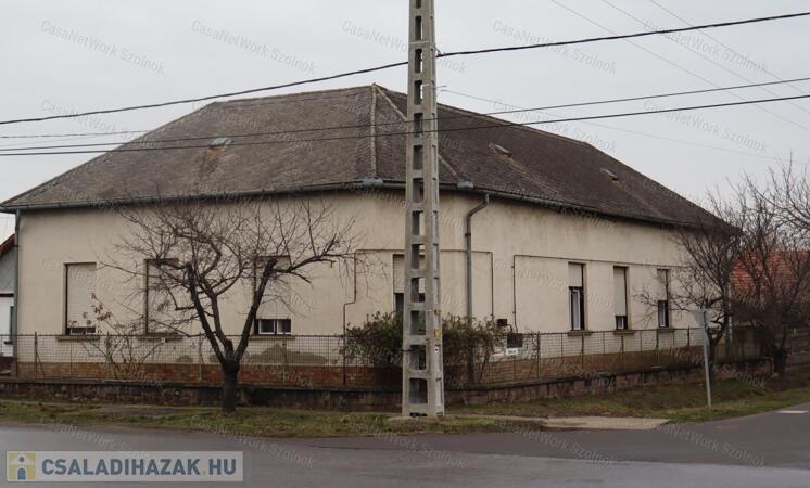 Eladó családi ház, Tápiógyörgye                                 