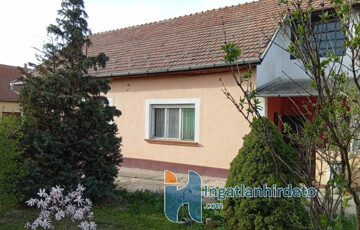 Eladó családi ház