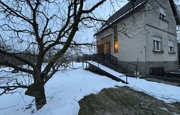 Eladó családi ház