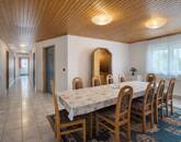 Eladó családi ház Lipót 159 000 000 Ft