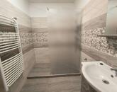 Eladó felújított lakás Törökszentmiklós központjában!