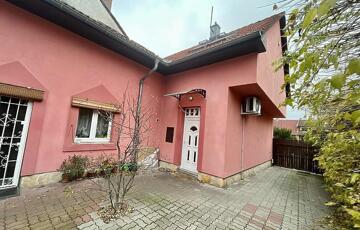 Eladó családi ház