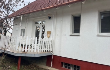 Eladó családi ház