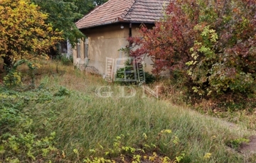 Eladó telek/földterület