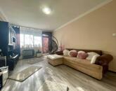 Eladó Szolnokon a Mátyás K úton egy 67 m2-es 3 szobás felújított lakás