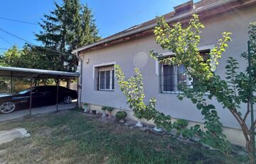 Eladó családi ház