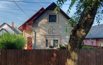 Eladó családi ház