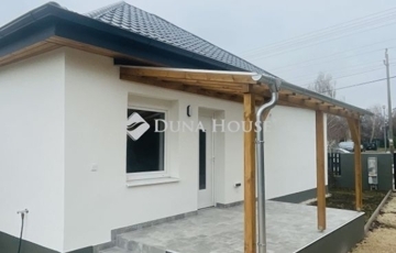 Eladó családi ház