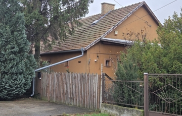 Eladó családi ház