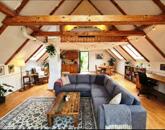 Részpanorámás,kedvező lokációban- eladó NYARALÓ CSOPAKON