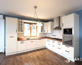 Eladó családi ház Győrújbarát 169 000 000 Ft