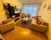 Eladó 3 szobás lakás Komárom központjában berendezéssel, klímával!