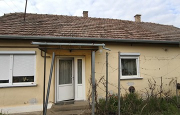 Eladó családi ház