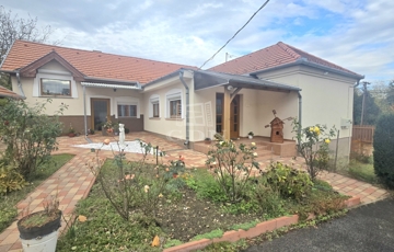 Eladó családi ház