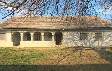 Eladó családi ház